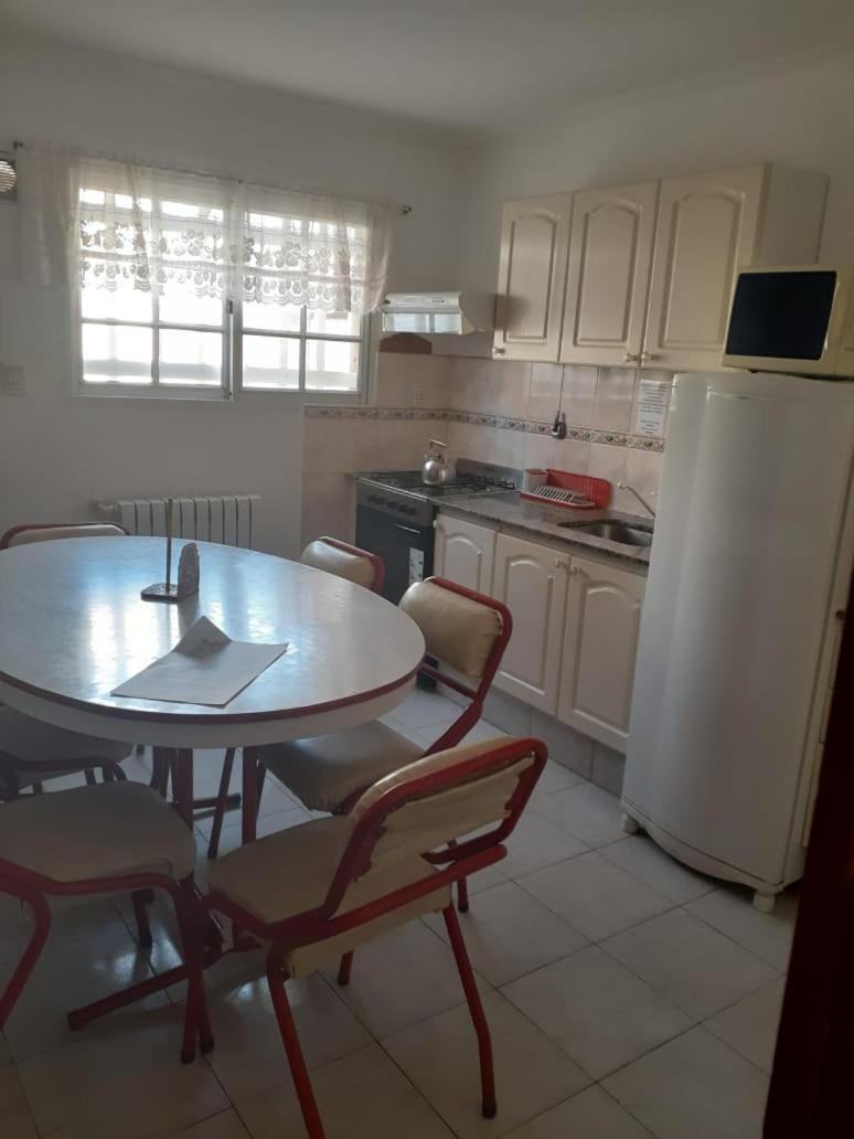 Lejos De Pindal Apartment