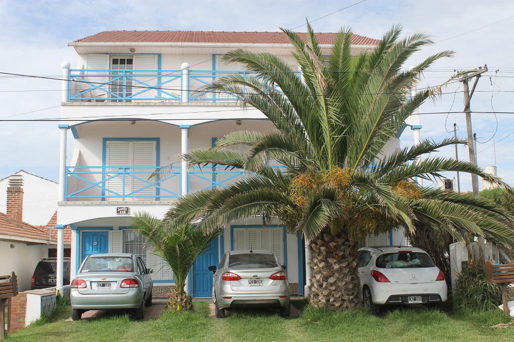 Lejos De Pindal Apartment